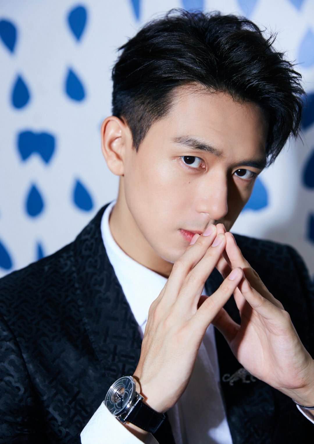 1581588381812167.jpg 李现2.jpg